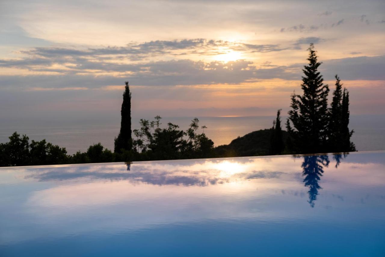 Sapphire Blue Villa Kalamitsi  Luaran gambar